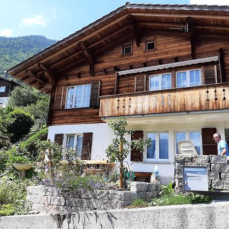 Chalet Apartment By Interlaken. Parking リングゲンベルク エクステリア 写真